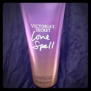 Victorias secret Love Spell body lotion